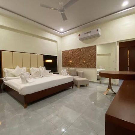 One Earth Santu Eco Resort Bhavnagar Eksteriør billede